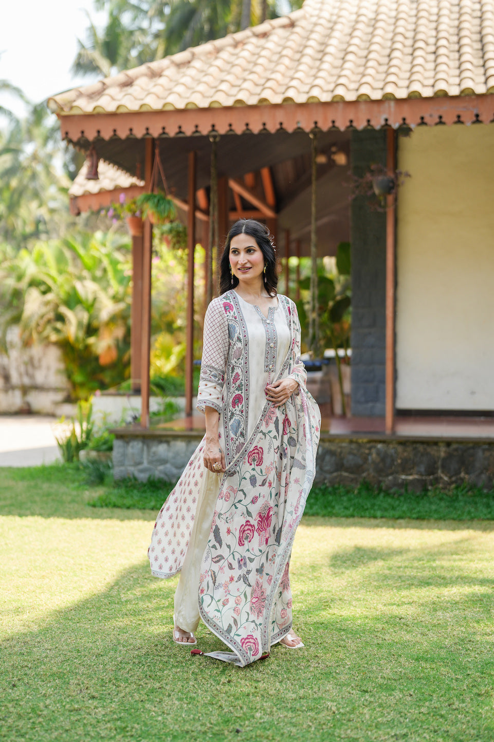 Off White Jaipur Bagh Muslin Suit Set