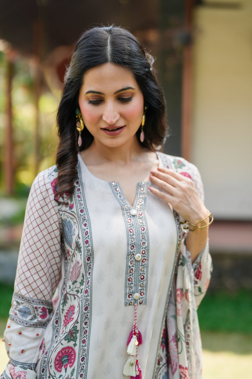 Off White Jaipur Bagh Muslin Suit Set