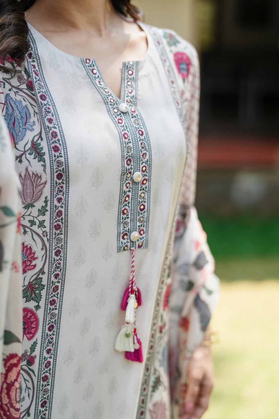 Off White Jaipur Bagh Muslin Suit Set