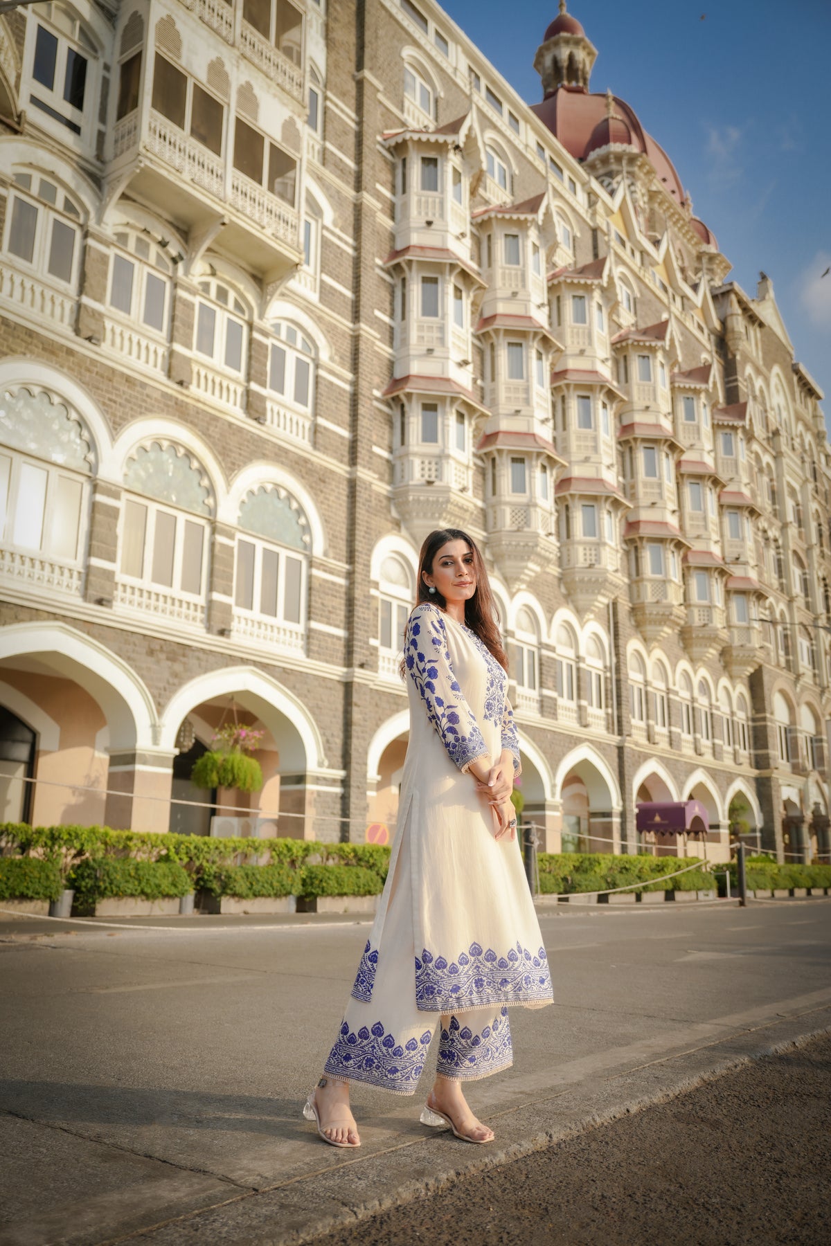 Off White Beigish Pure Muslin Suroop Blue Buti Kurta with Parallel Pants