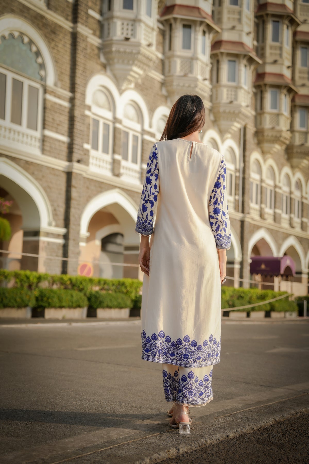 Off White Beigish Pure Muslin Suroop Blue Buti Kurta with Parallel Pants