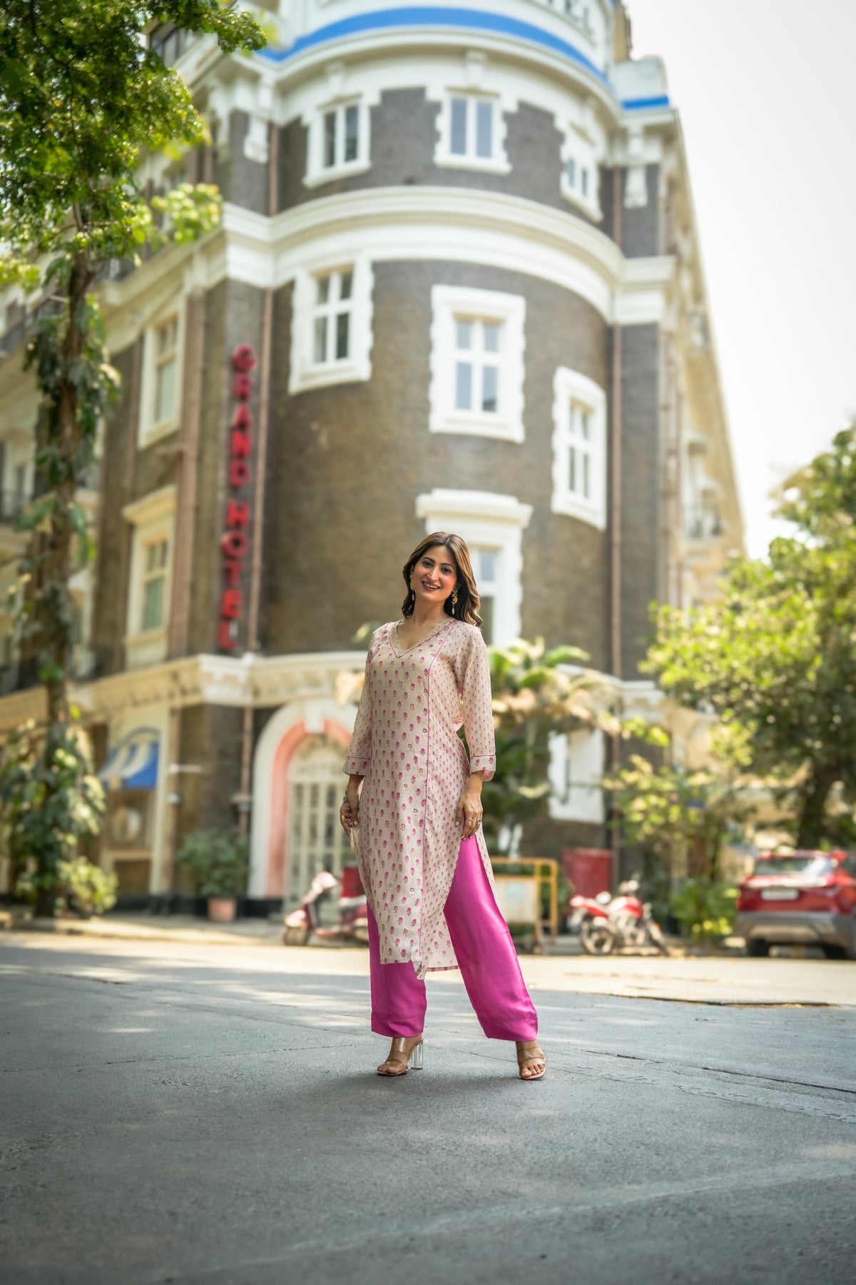 Beige Pink Small Buti with Gota V Neck Kurta Pant Set
