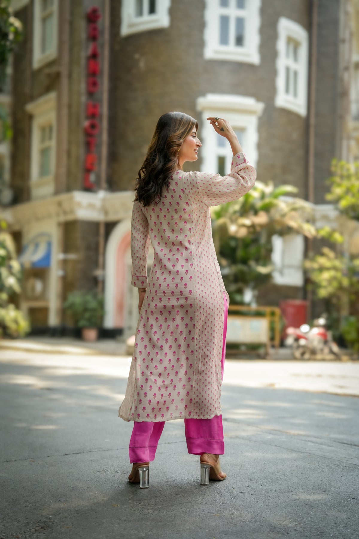 Beige Pink Small Buti with Gota V Neck Kurta Pant Set