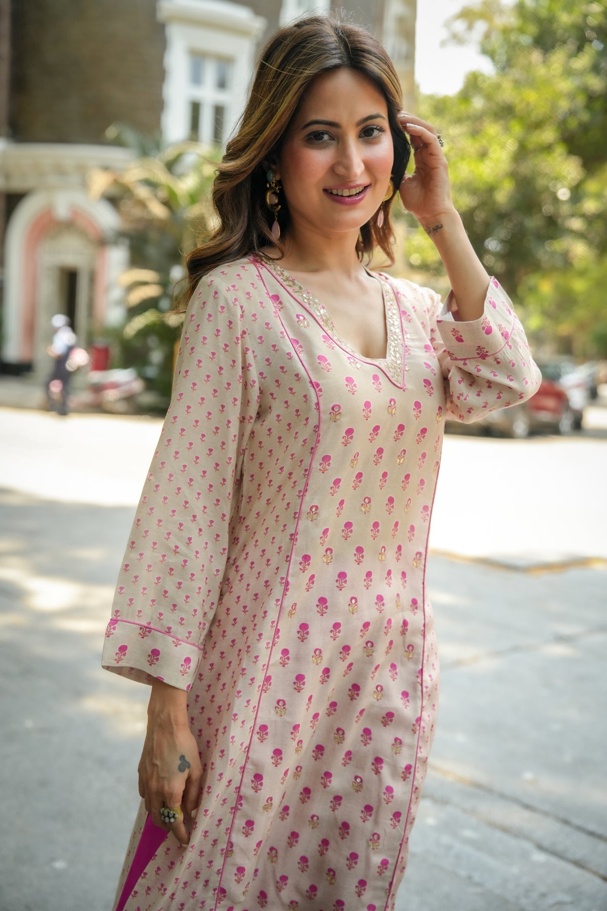Beige Pink Small Buti with Gota V Neck Kurta Pant Set