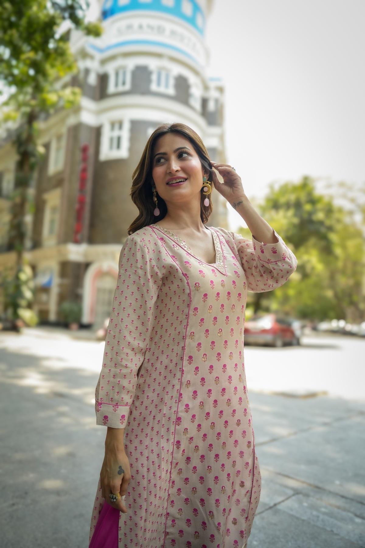 Beige Pink Small Buti with Gota V Neck Kurta Pant Set