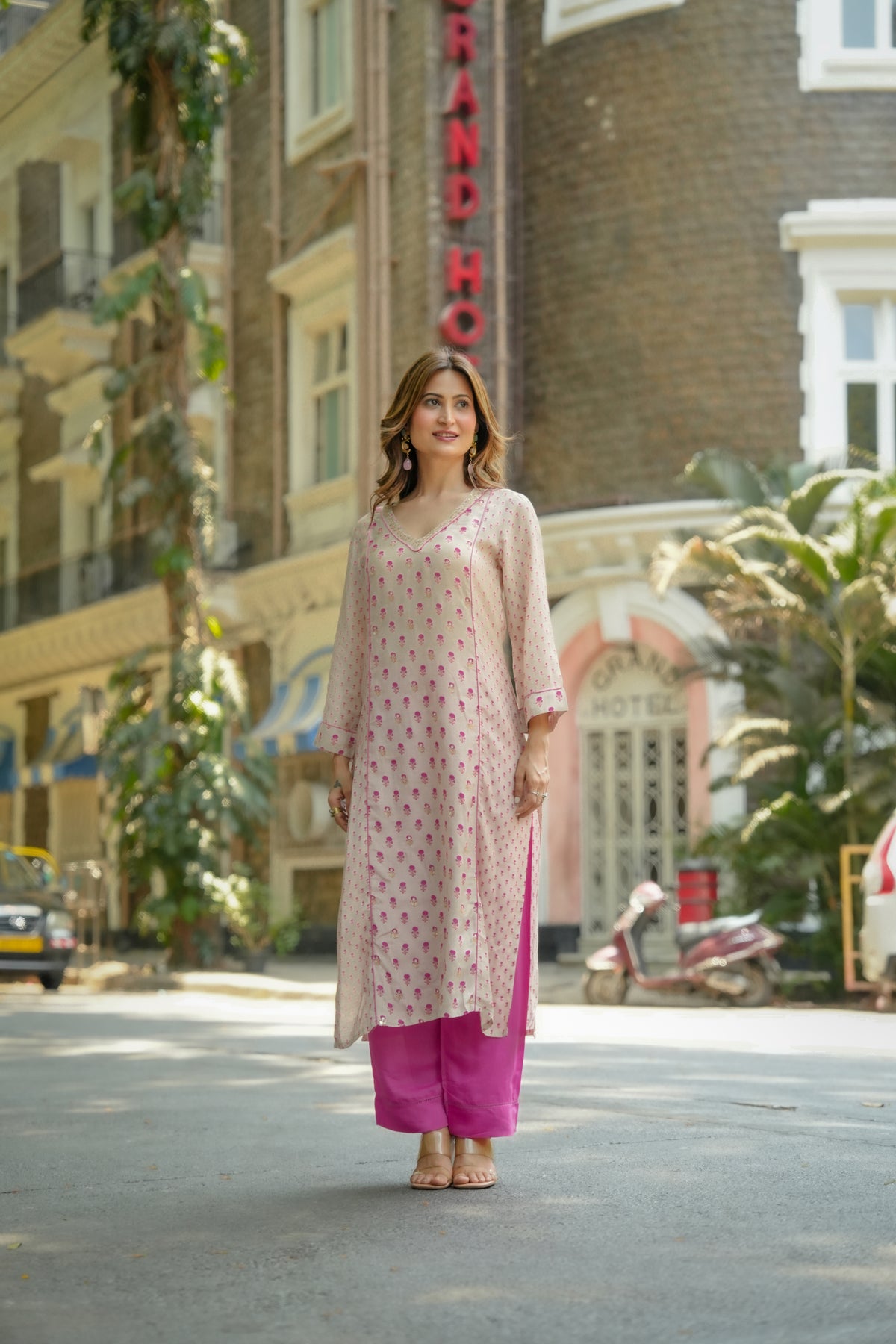 Beige Pink Small Buti with Gota V Neck Kurta Pant Set