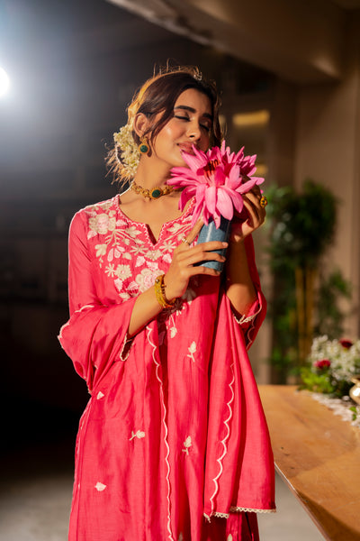 Pink Thread Embroidery Mul Chanderi Suit Set with Scallope Thread Dupatta