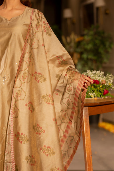 Beige Chanderi with Spread Buti Gota Work and Block Printed Dupatta