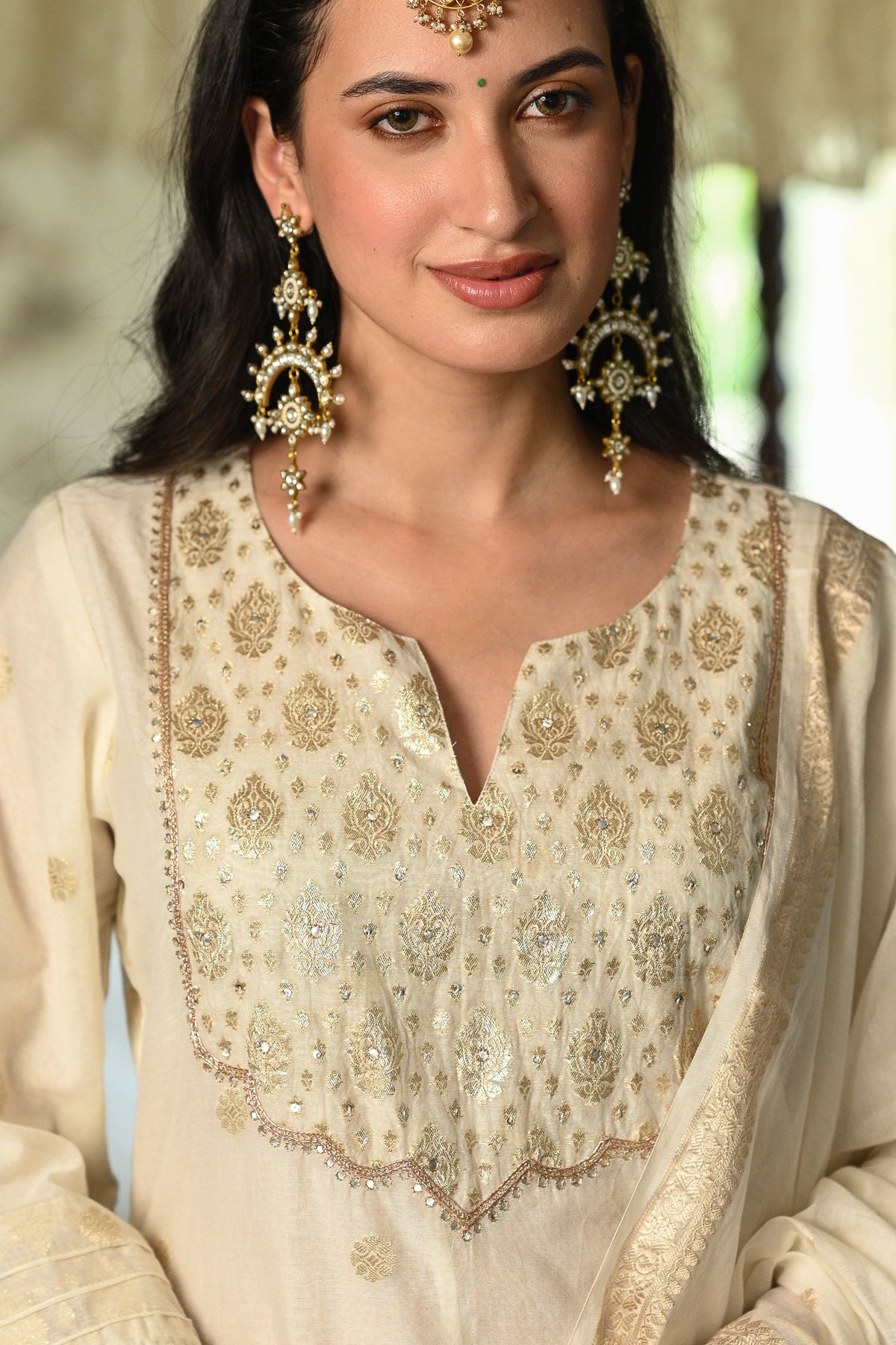 Off White Banarsi Mul Chanderi Suit Set