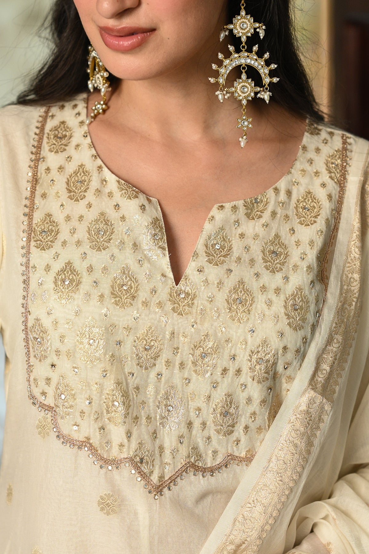 Off White Banarsi Mul Chanderi Suit Set