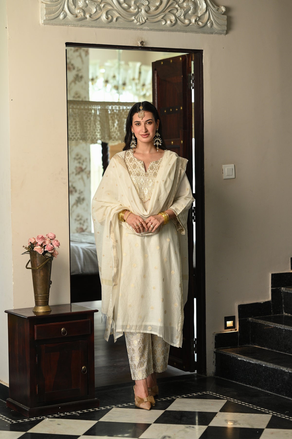 Off White Banarsi Mul Chanderi Suit Set