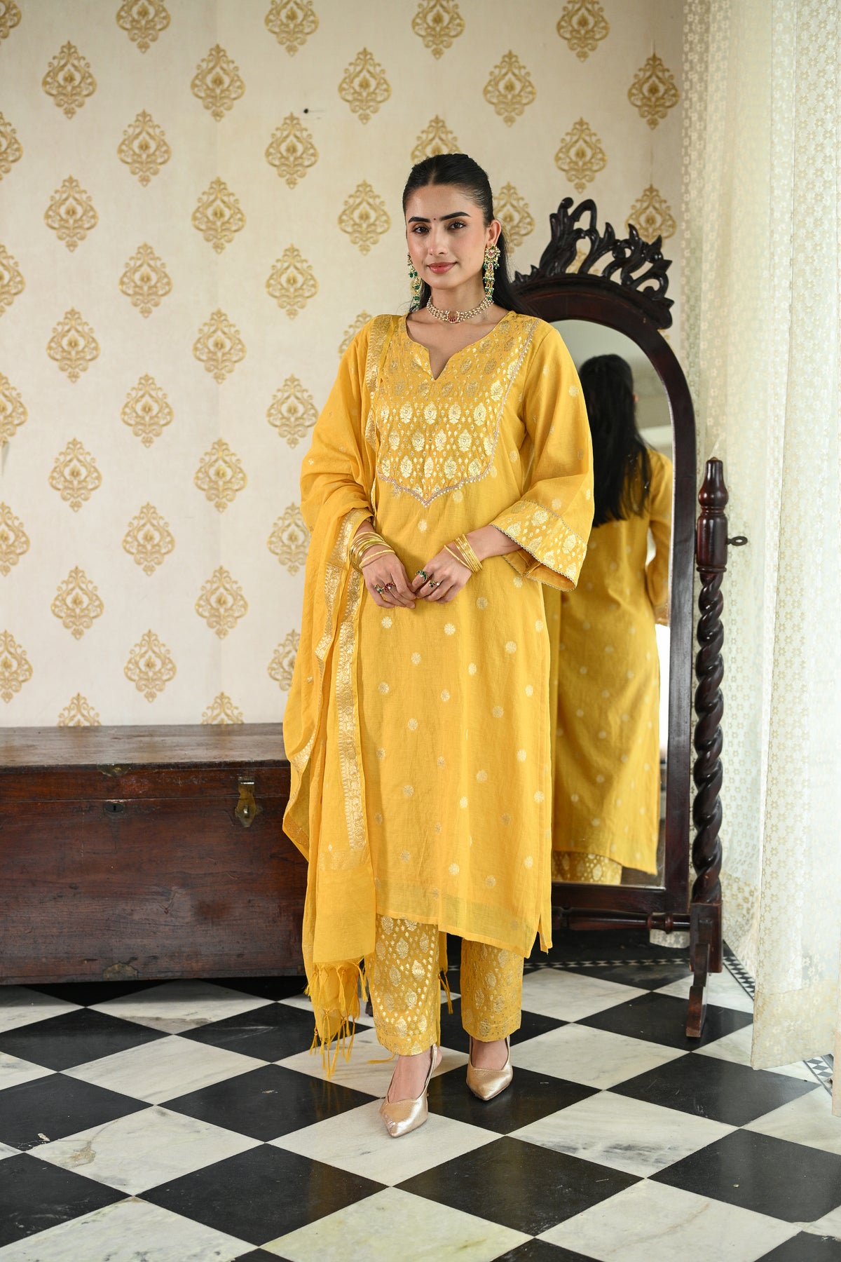 Yellow Banarsi Mul Chanderi Suit Set