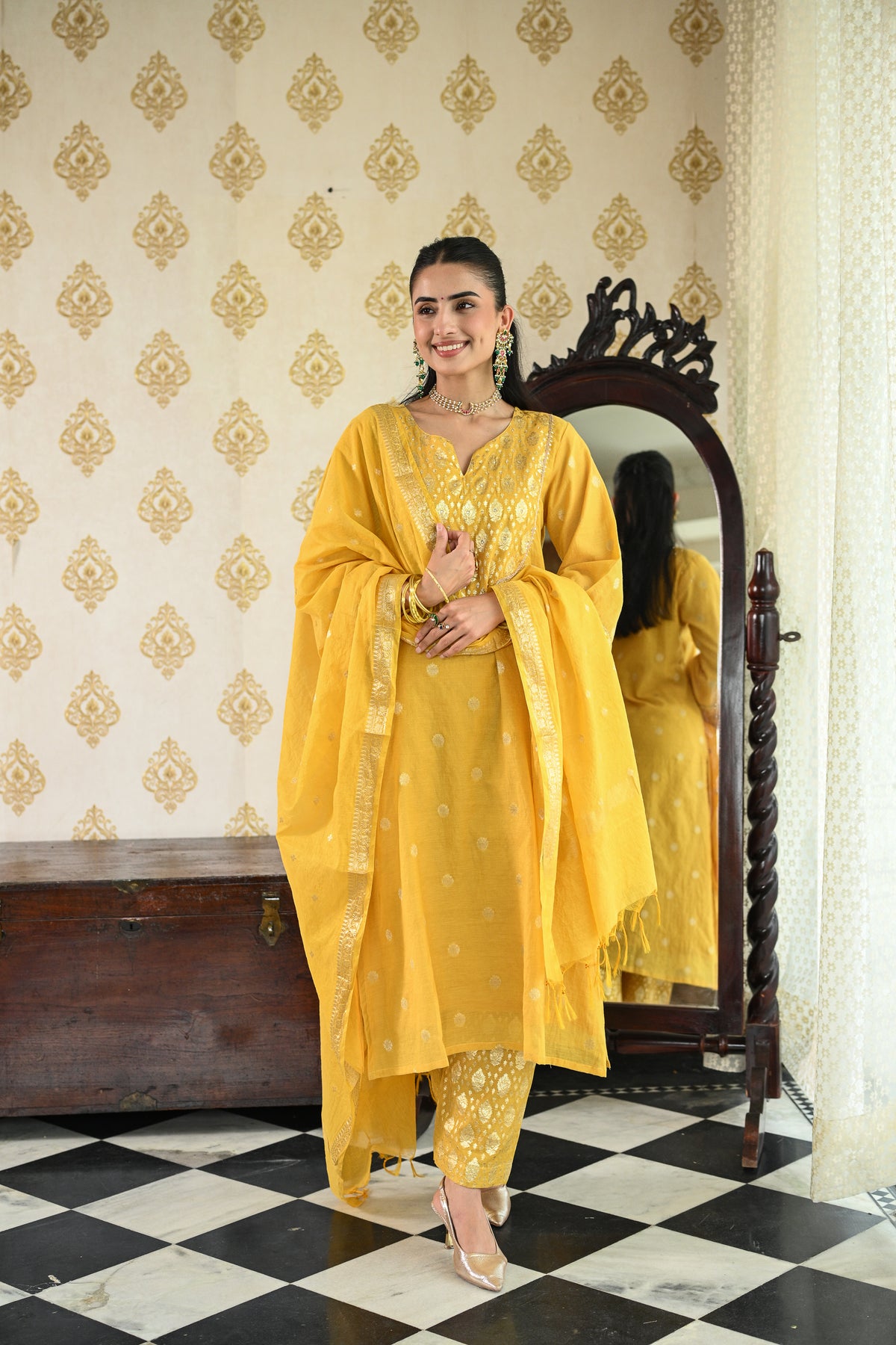 Yellow Banarsi Mul Chanderi Suit Set