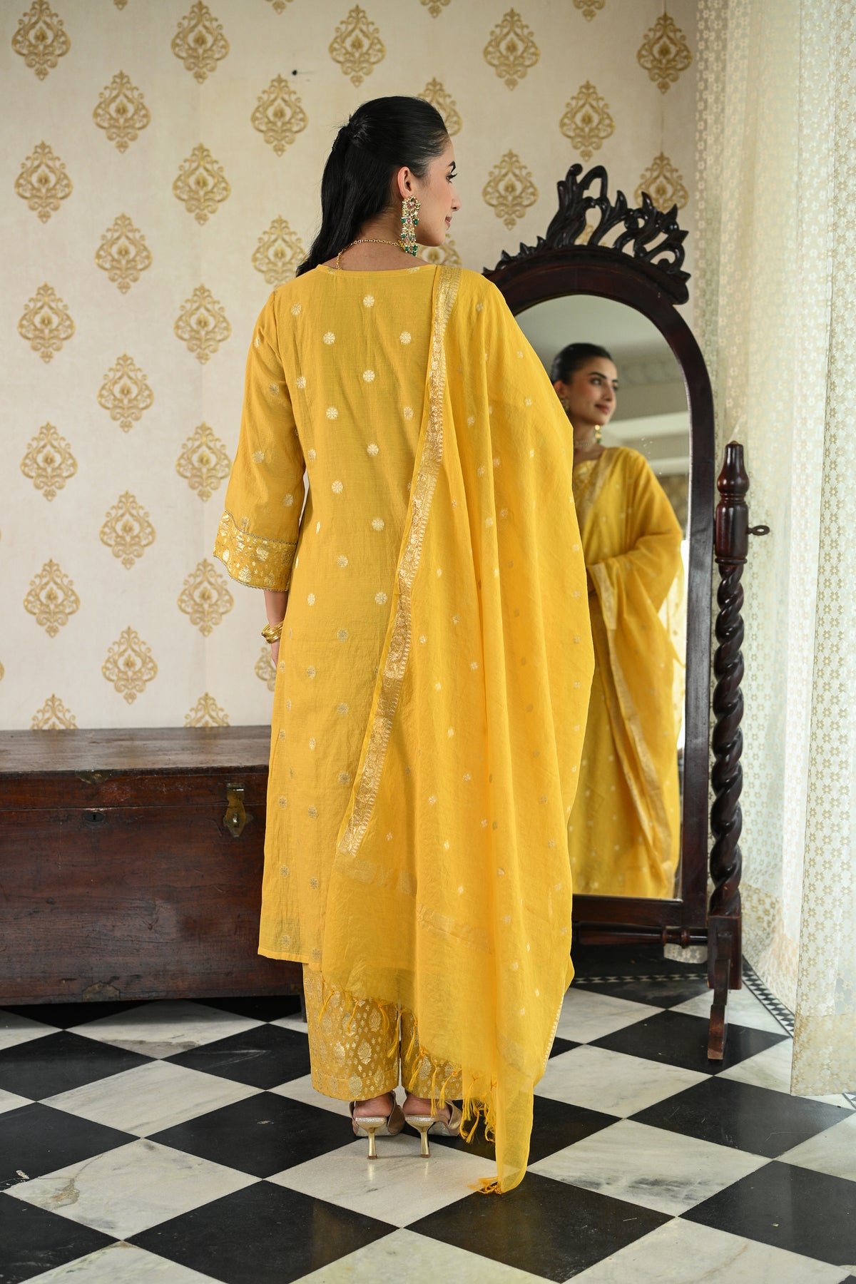 Yellow Banarsi Mul Chanderi Suit Set