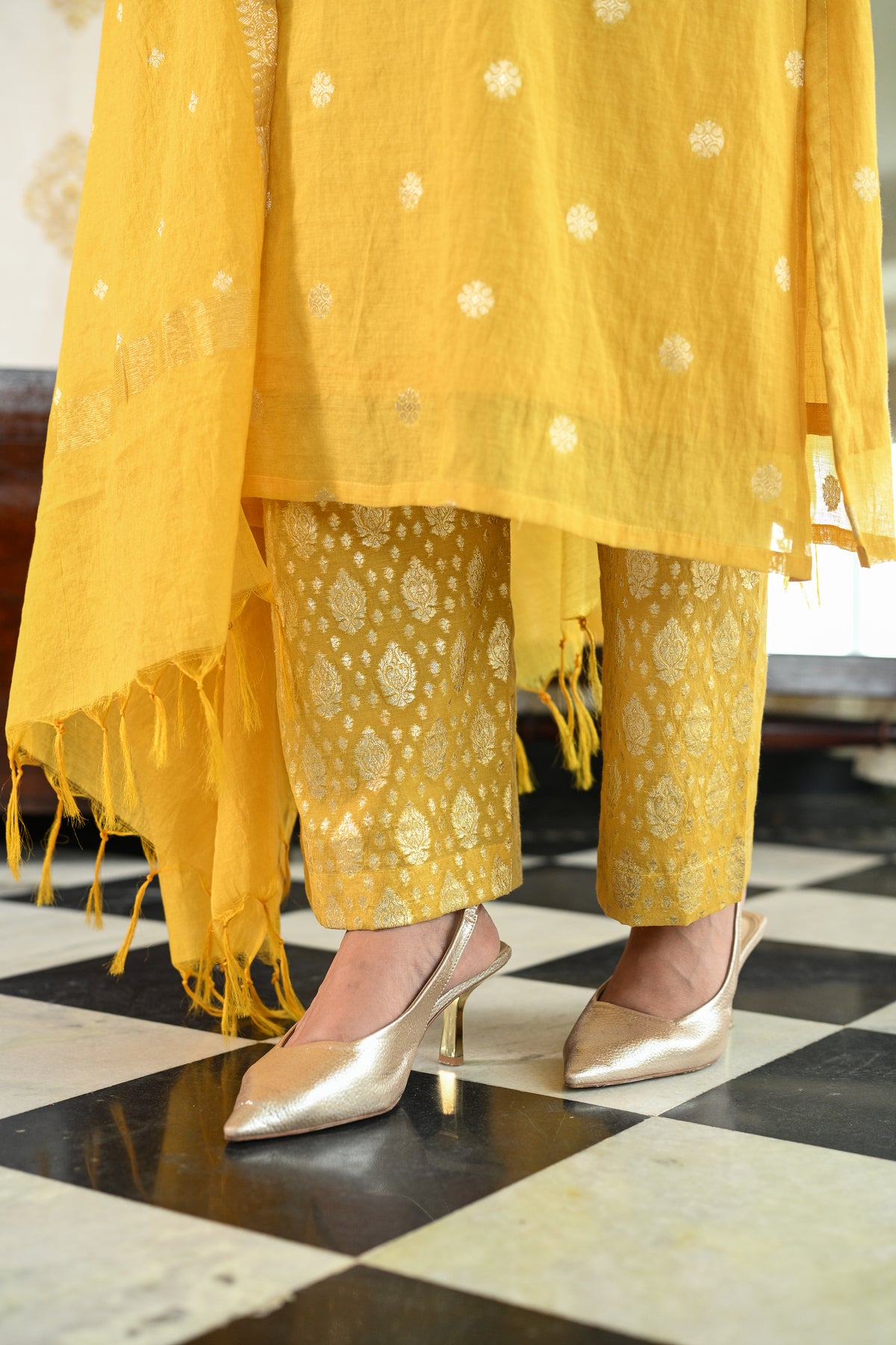 Yellow Banarsi Mul Chanderi Suit Set