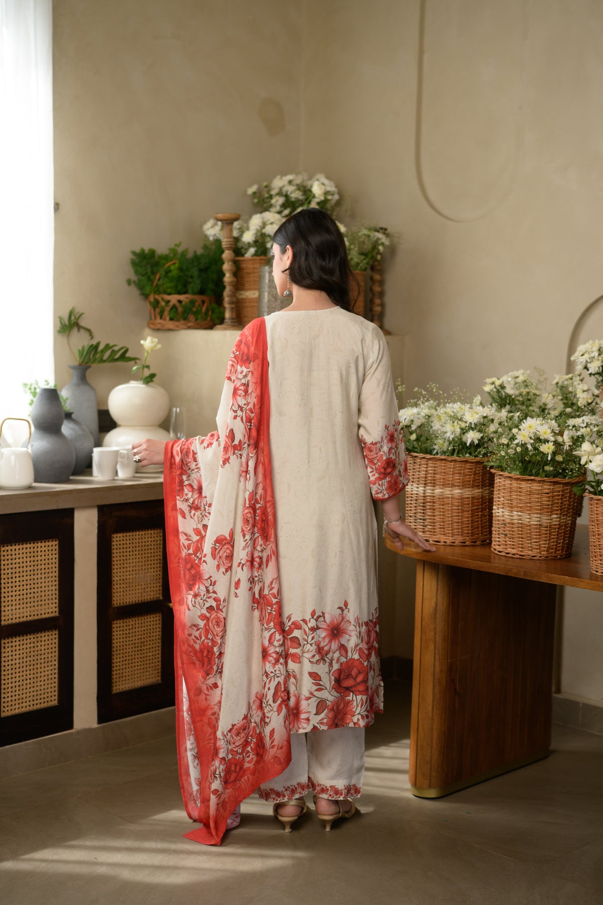 Red and Off White Pushp Placement Print Muslin Suit set