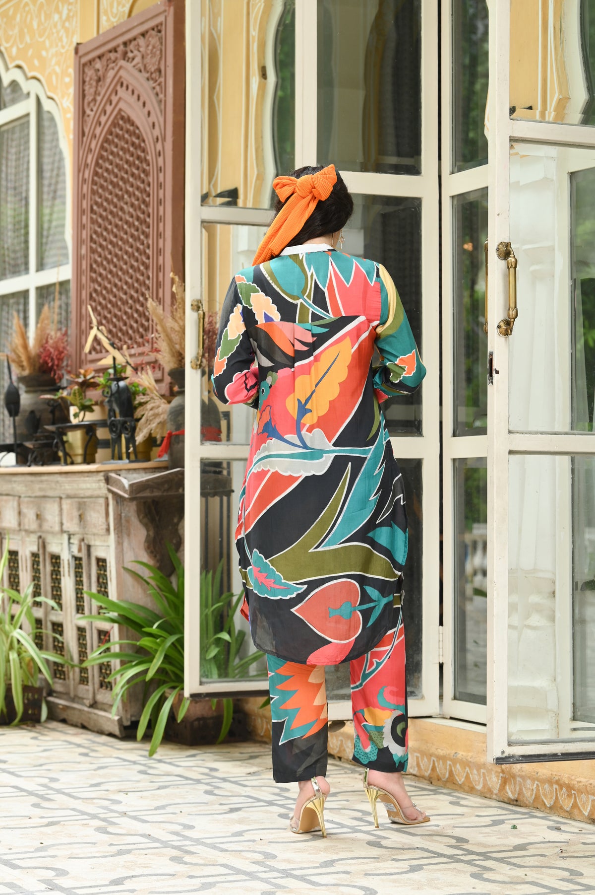Multicolored Leaf Print Muslin Co-Ord Set (Black Base)