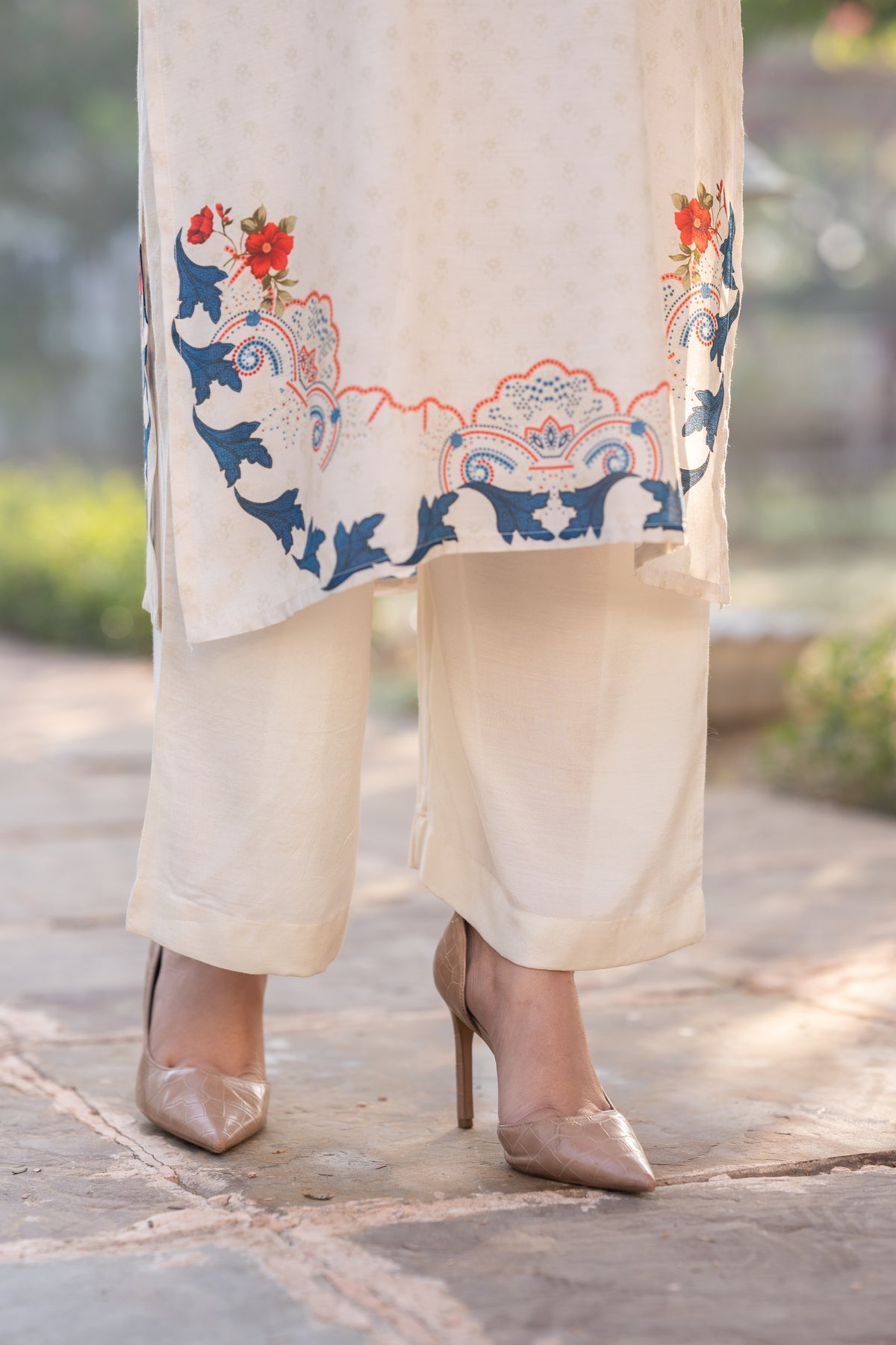 Ivory With Blue and Red Garland Print Muslin Kurta Set