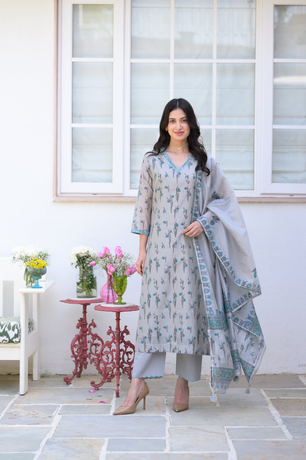 Grey Daisy Suit Set with thread scallope Work in Neck and Pant