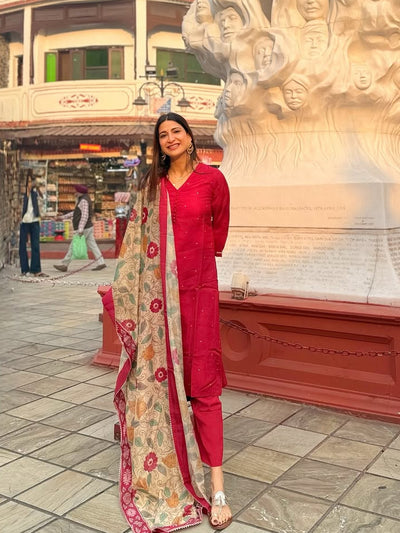 Aahana Kumra Shubh Red Kalamkari Dupatta Suit Set