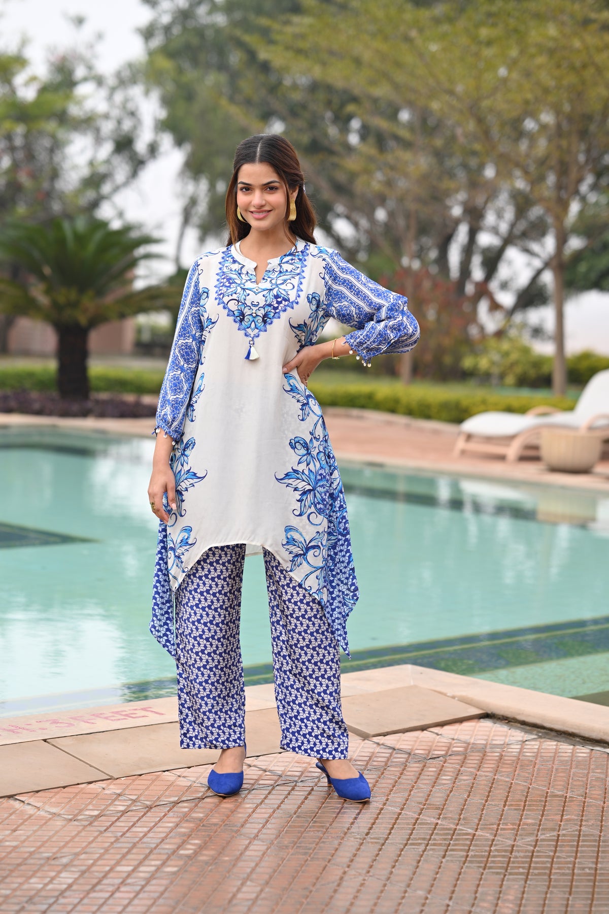 Blue and White Spring Placement  Kurta Set