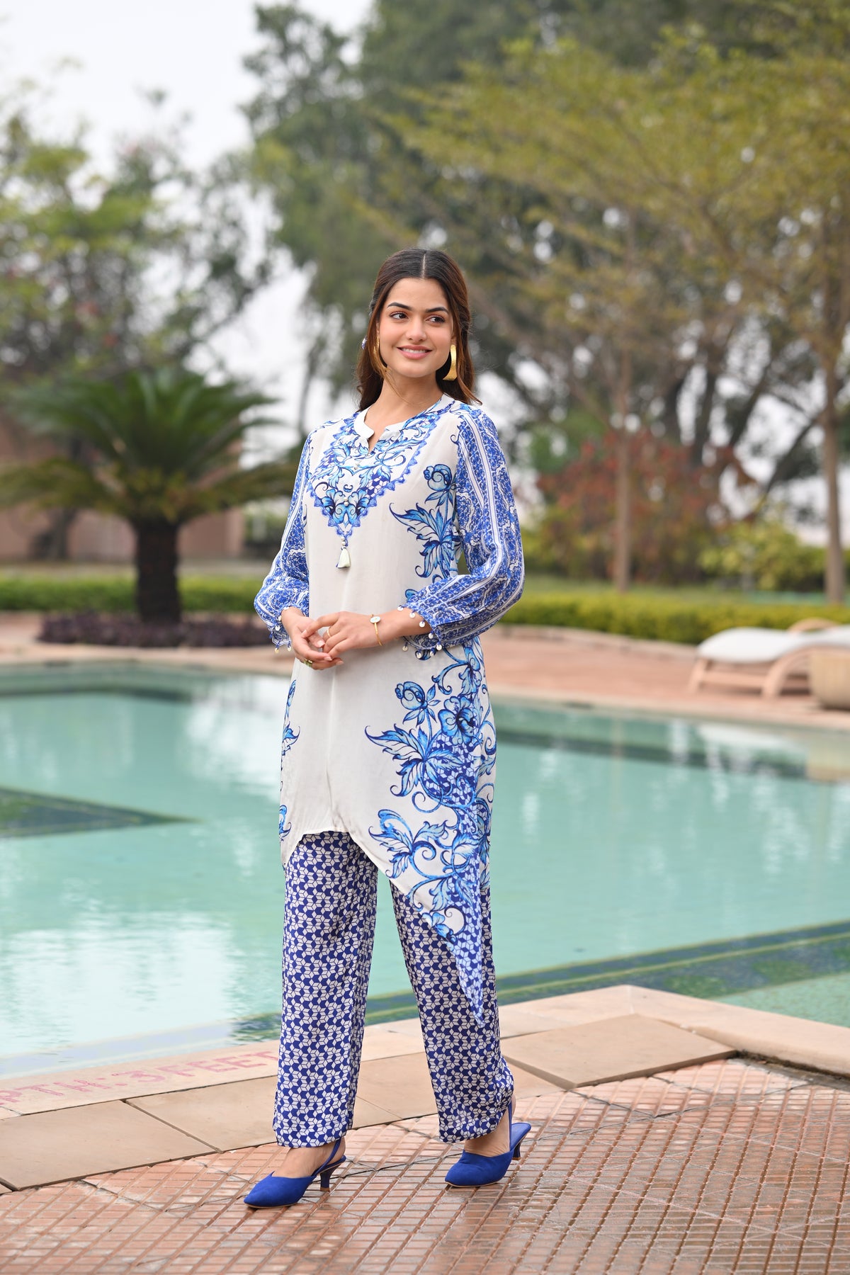 Blue and White Spring Placement  Kurta Set