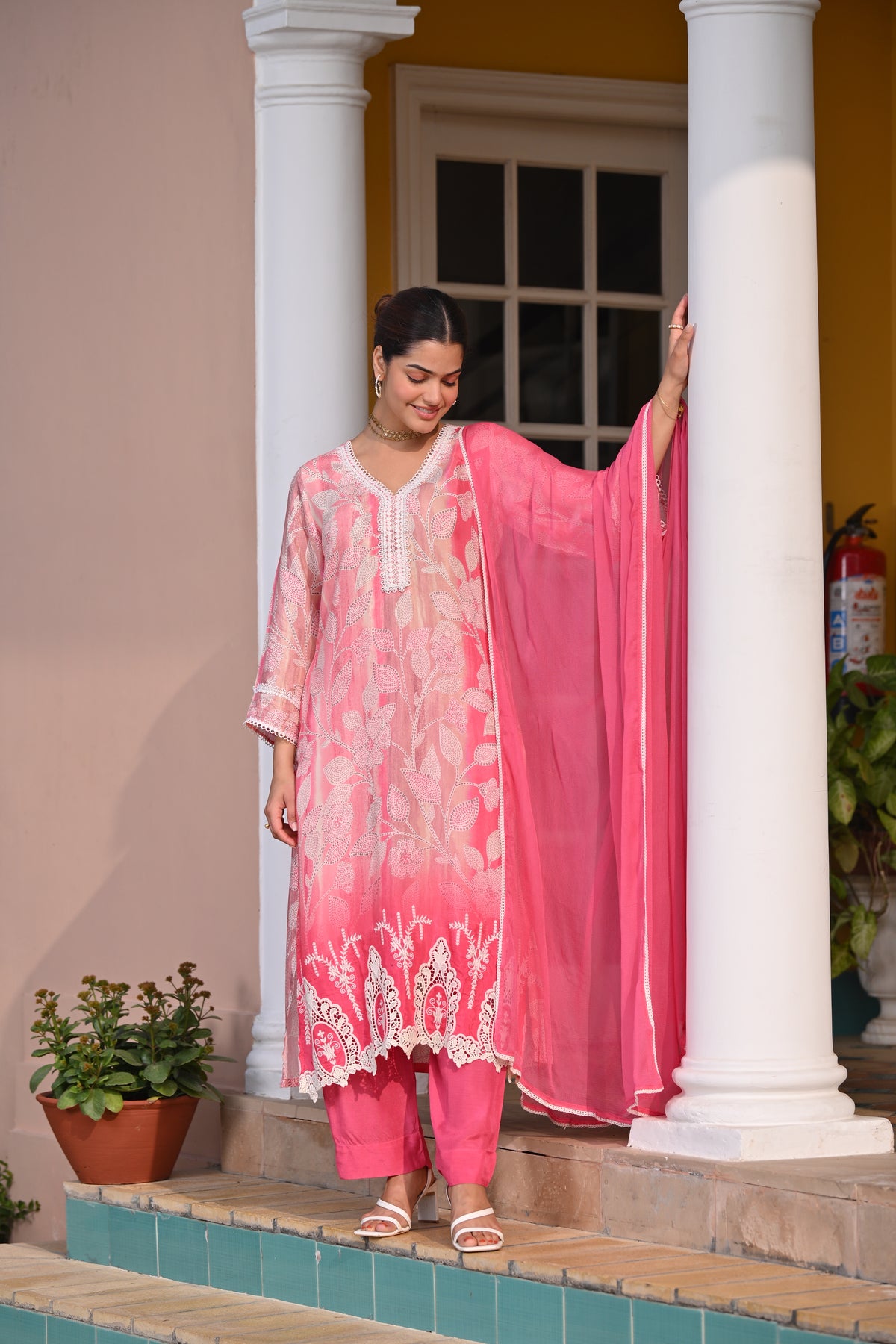 Spring Shaded Pink Muslin Suit Set with Chiffon Dupatta and Lace