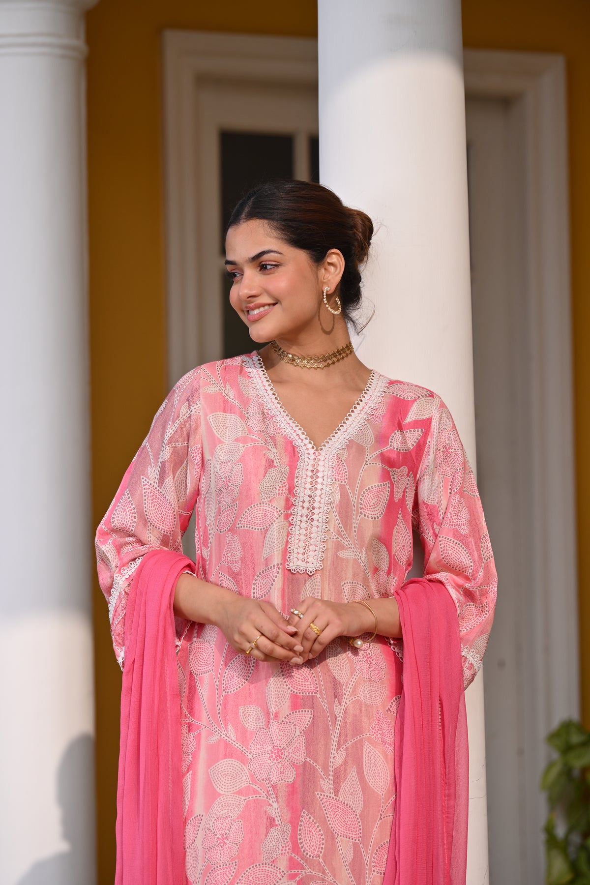 Spring Shaded Pink Muslin Suit Set with Chiffon Dupatta and Lace