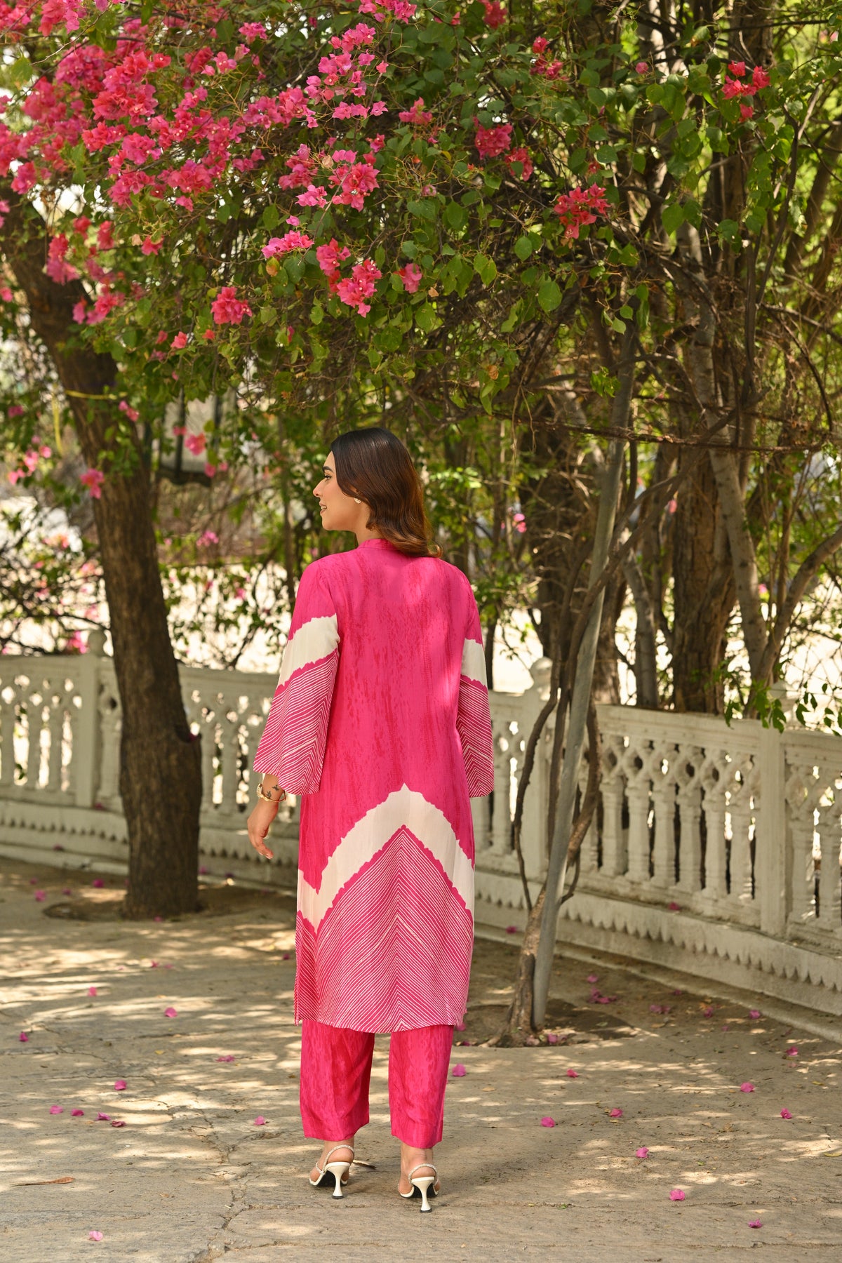 Pink Lehariya Muslin Kurta Set with Gota Work on Neck