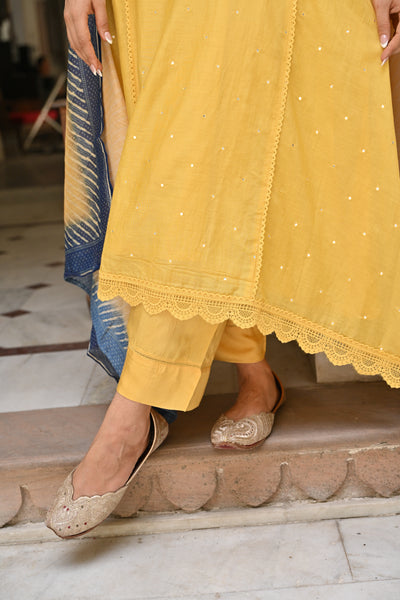 Yellow Mul chanderi with Lace Kurta with Shaded Blue Lehariya Dupatta Suit Set
