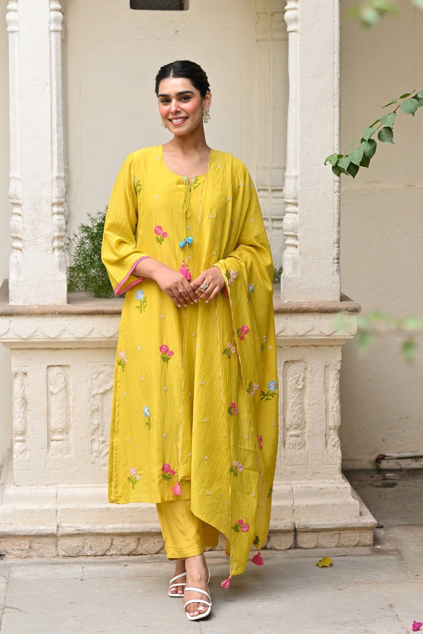 Yellow Floral Thread Embroidered Pure Mul Chanderi Suit Set with Scallope Dupatta