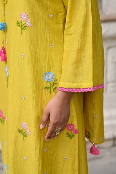 Yellow Floral Thread Embroidered Pure Mul Chanderi Suit Set with Scallope Dupatta