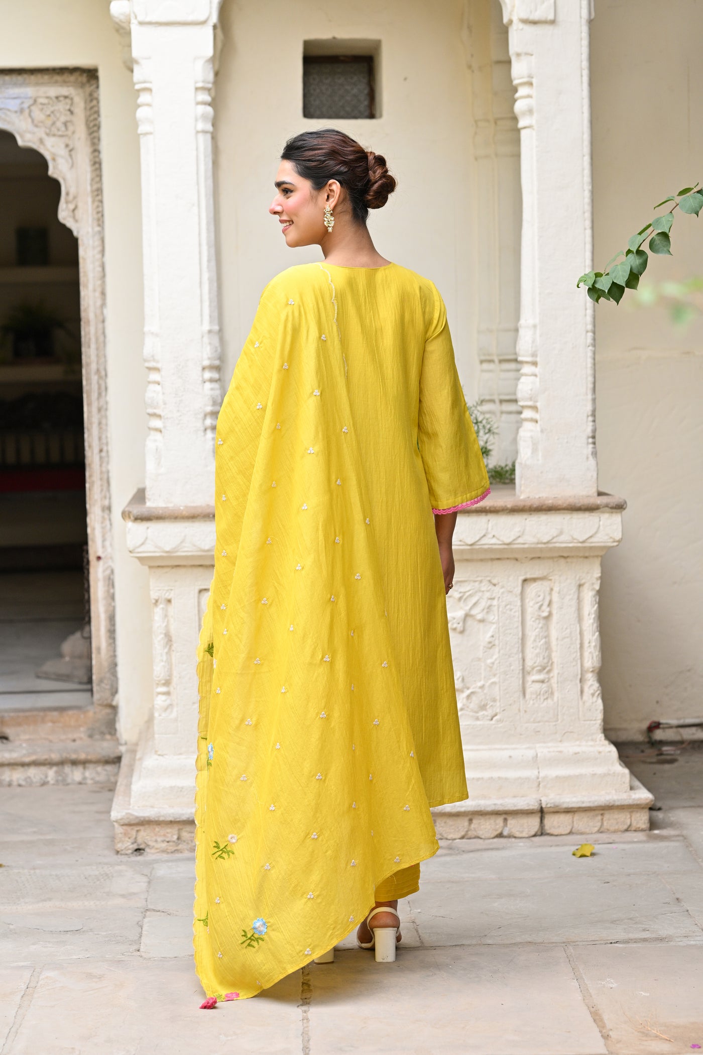 Yellow Floral Thread Embroidered Pure Mul Chanderi Suit Set with Scallope Dupatta
