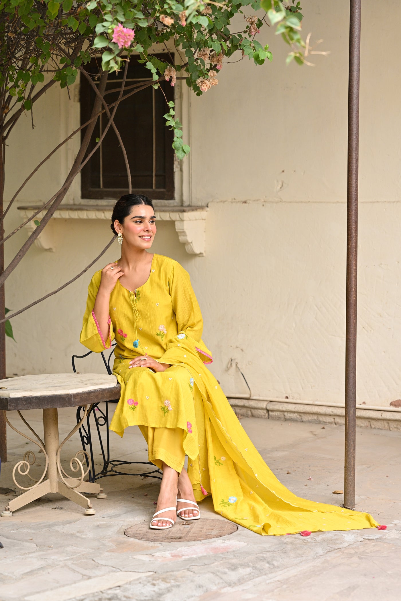 Yellow Floral Thread Embroidered Pure Mul Chanderi Suit Set with Scallope Dupatta