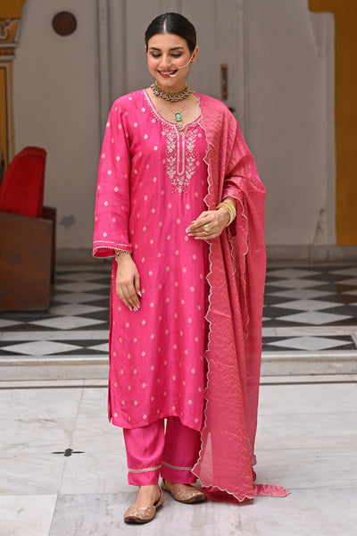 Pink Tyohaar Banarasi Gota Work with Scallope Border Suit Set