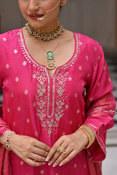 Pink Tyohaar Banarasi Gota Work with Scallope Border Suit Set
