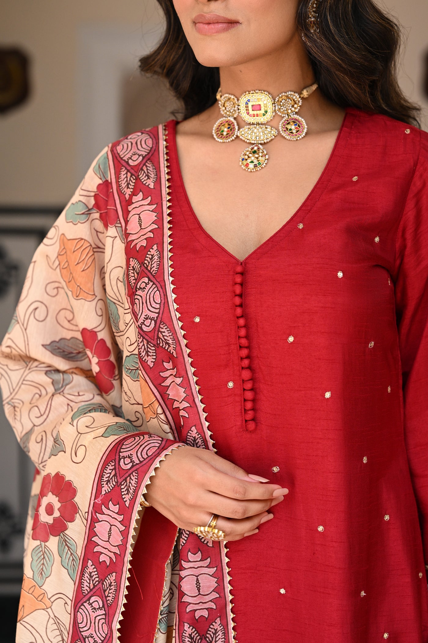 Aahana Kumra Shubh Red Kalamkari Dupatta Suit Set