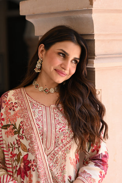 Hema Maliniji in White and Red Floral Thread Embroidery Muslin Suit Set