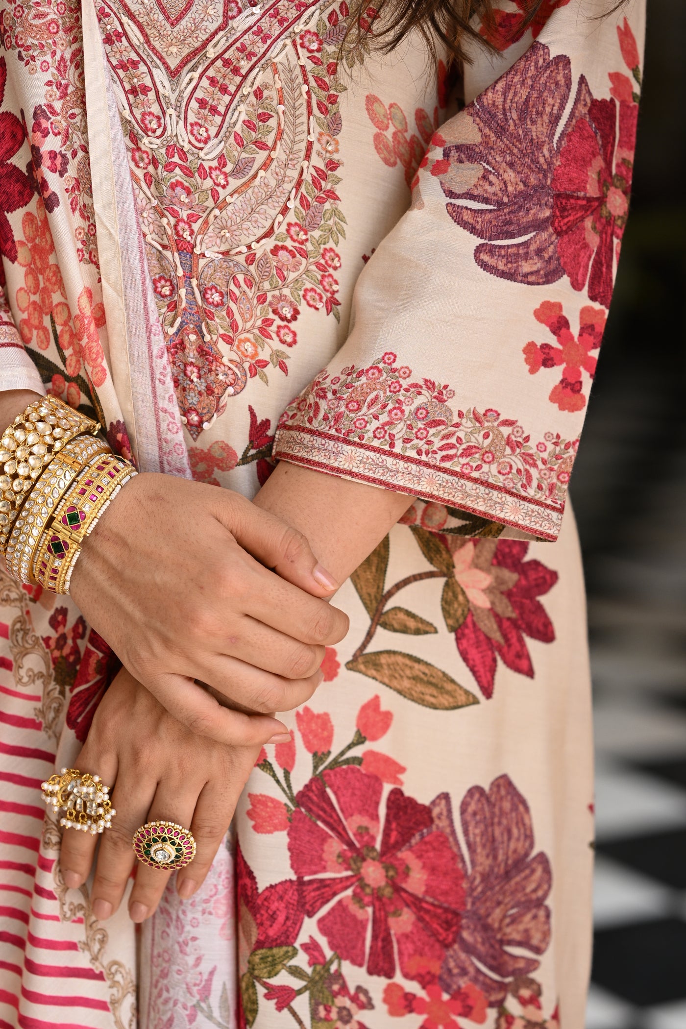 Hema Maliniji in White and Red Floral Thread Embroidery Muslin Suit Set