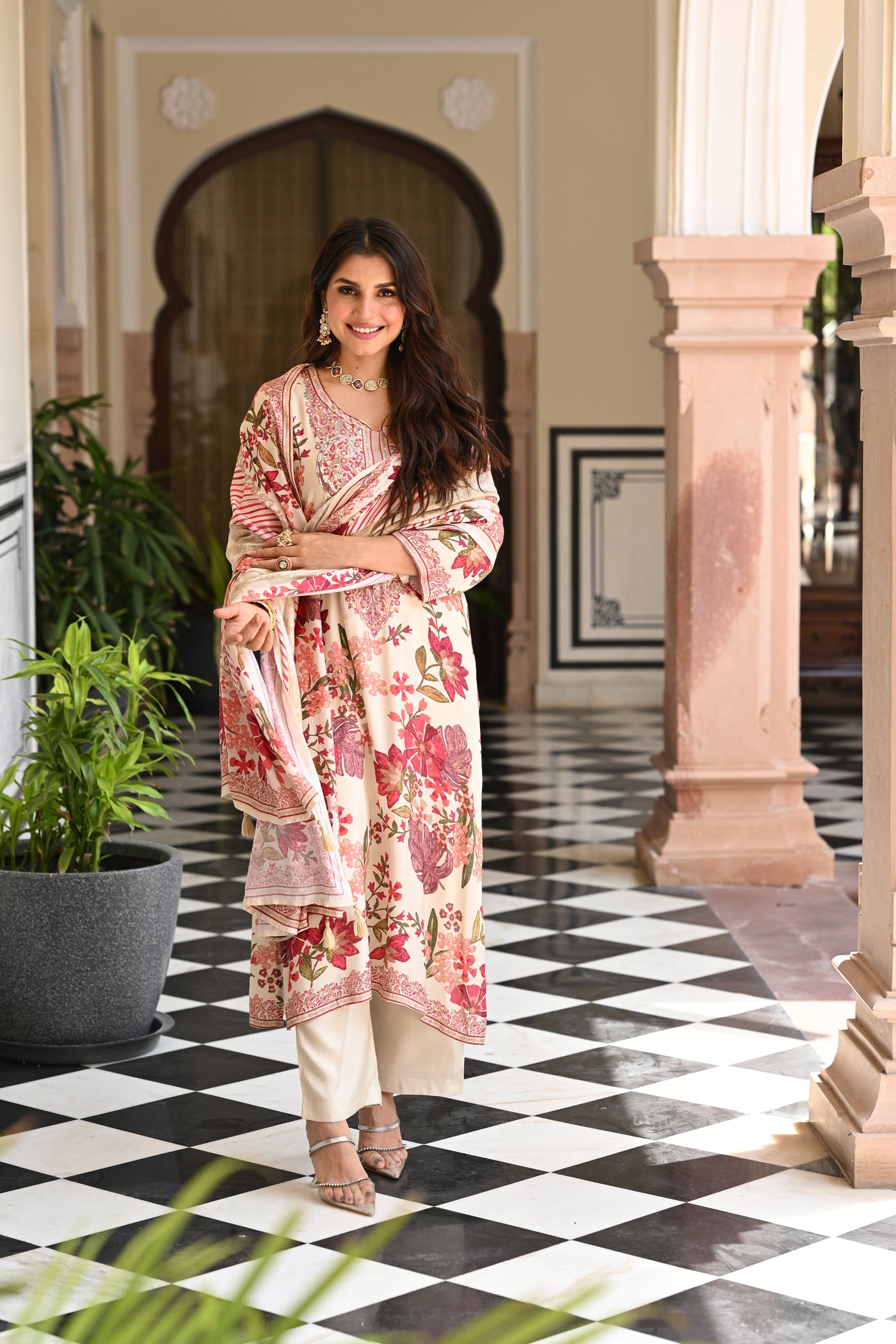 Hema Maliniji in White and Red Floral Thread Embroidery Muslin Suit Set