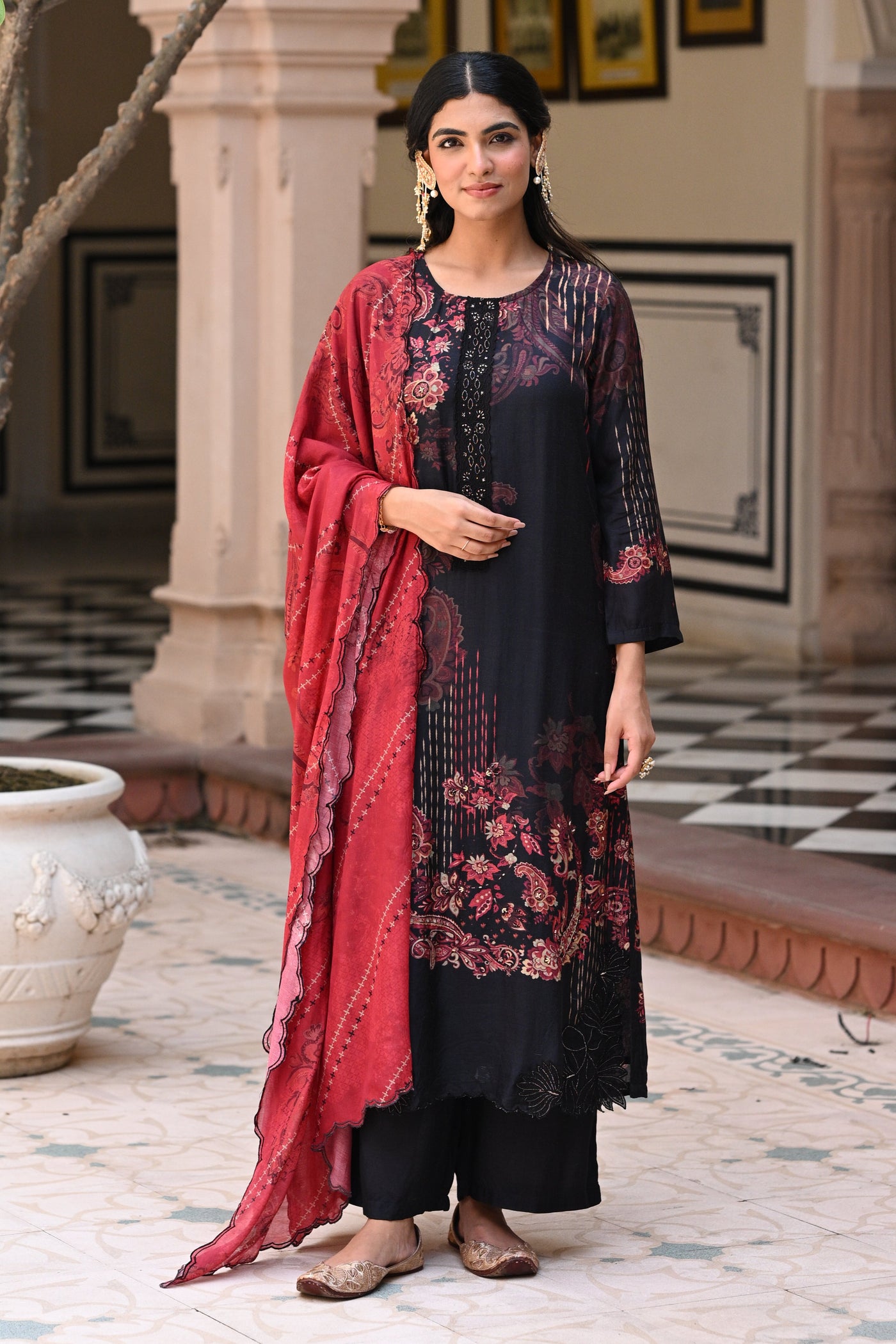 Black and Red Paisley Print with Scallope Cut Work on Kurta and Scallope Dupatta