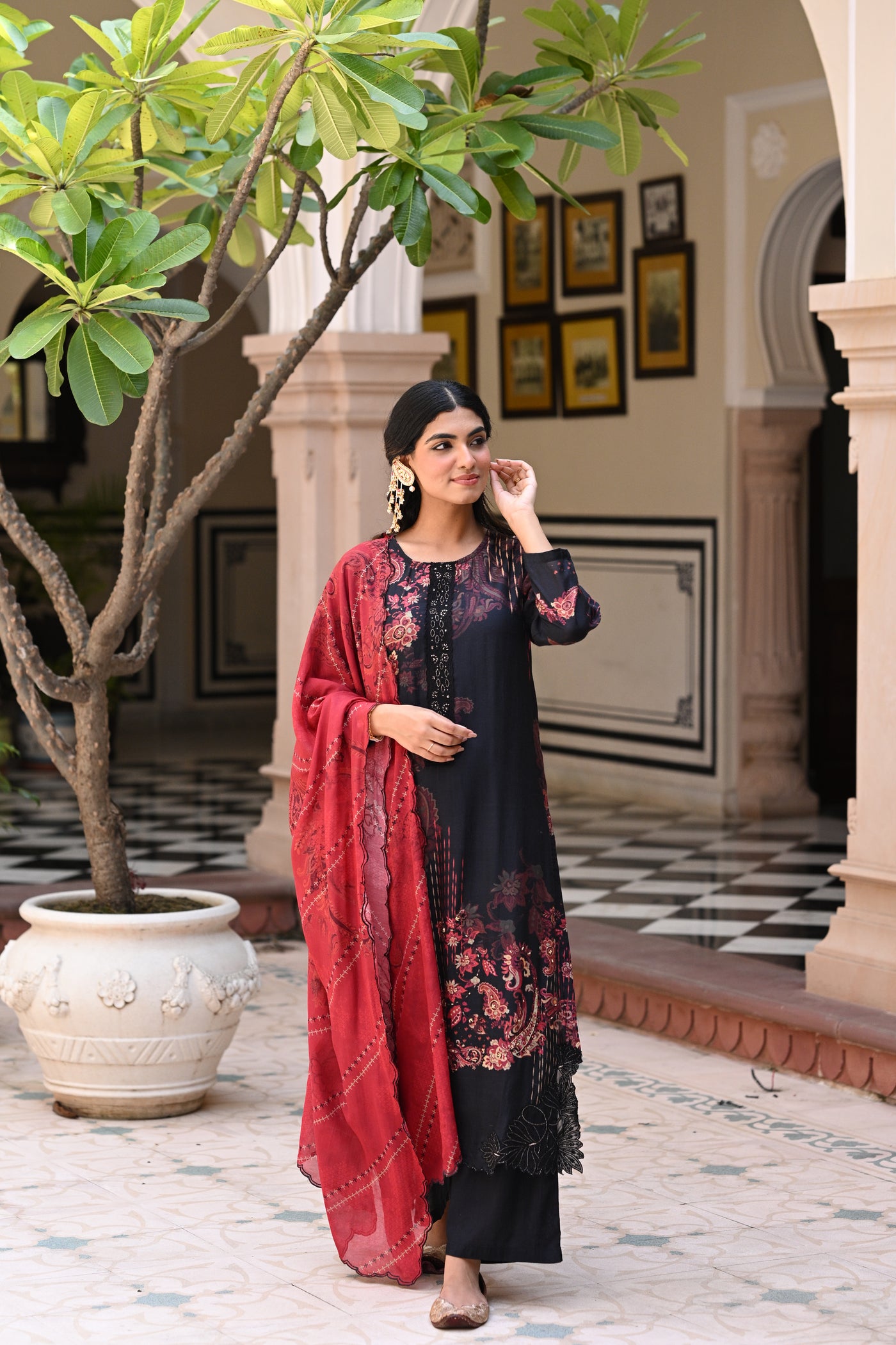 Black and Red Paisley Print with Scallope Cut Work on Kurta and Scallope Dupatta