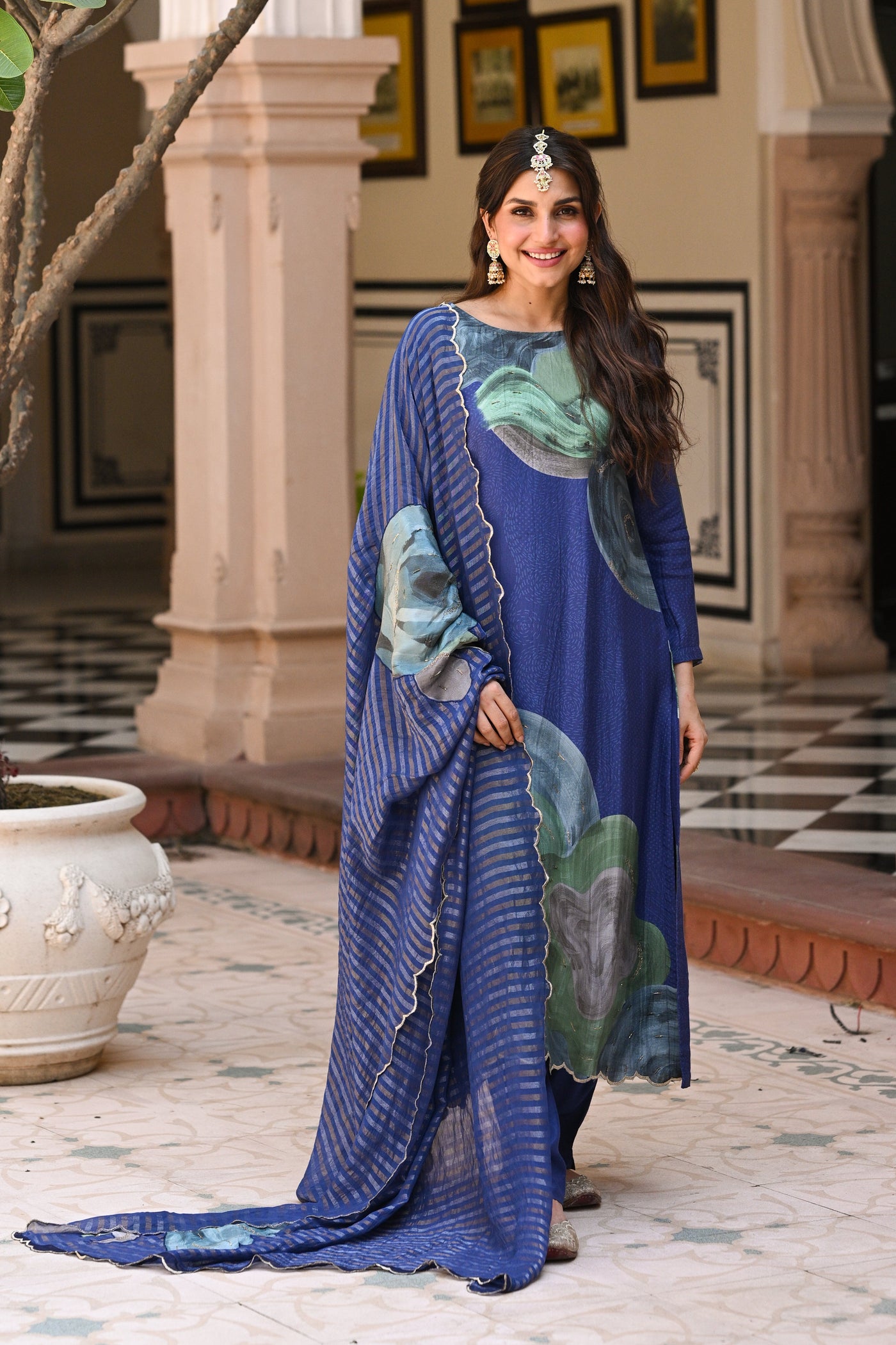 Blue and Green Shimmer Muslin with Threadle and Handwork on Kurta with Silver & Golden Zari dupatta with Four side Threadle, Patch Work & Handwork Scallope Suit Set