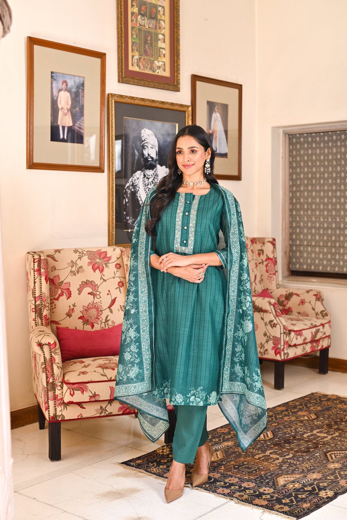 Rama Green Pure Crepe Spread Delicate Work Kurta with Overlapping Hem Pants