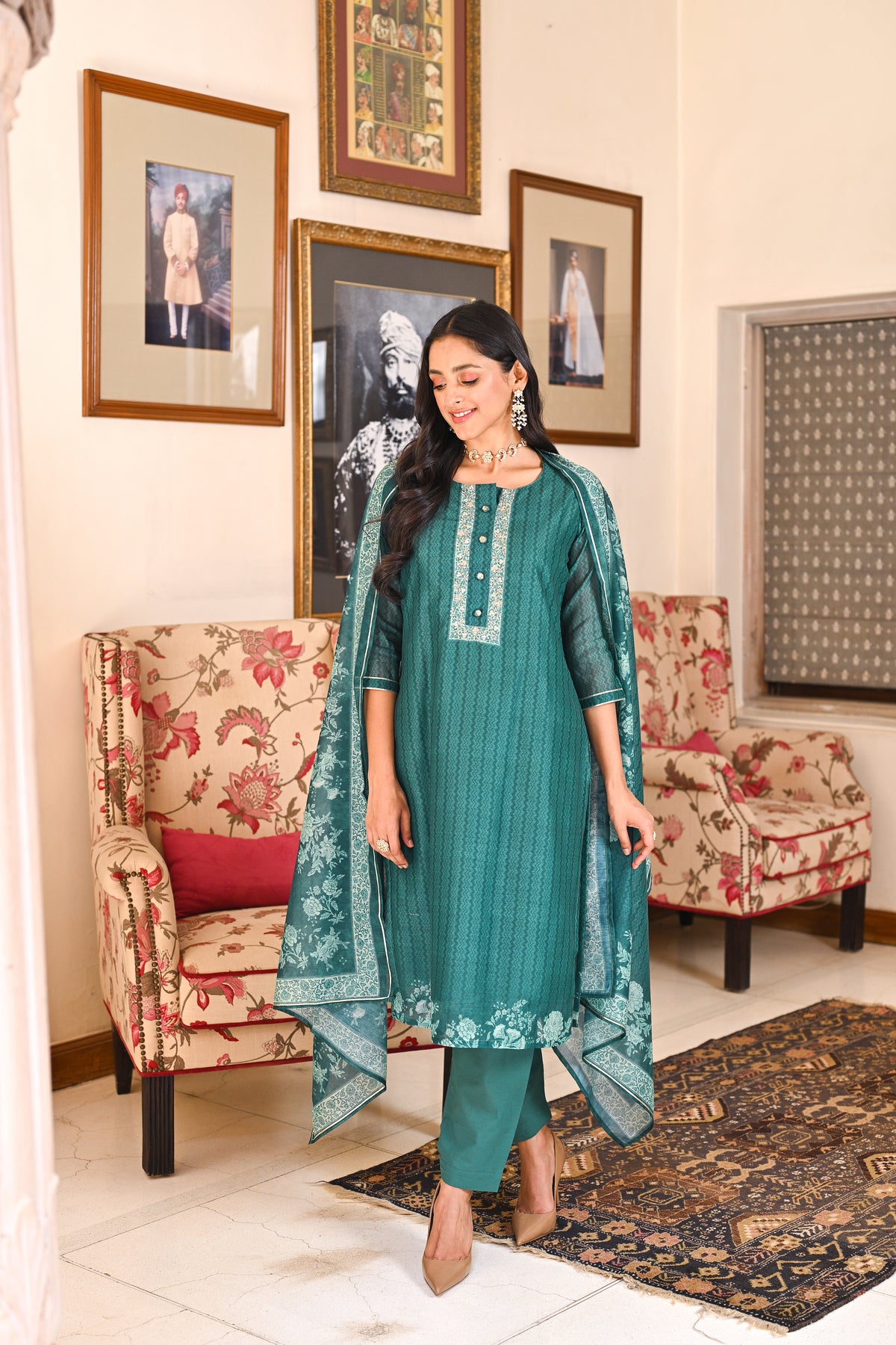 Rama Green Pure Crepe Spread Delicate Work Kurta with Overlapping Hem Pants