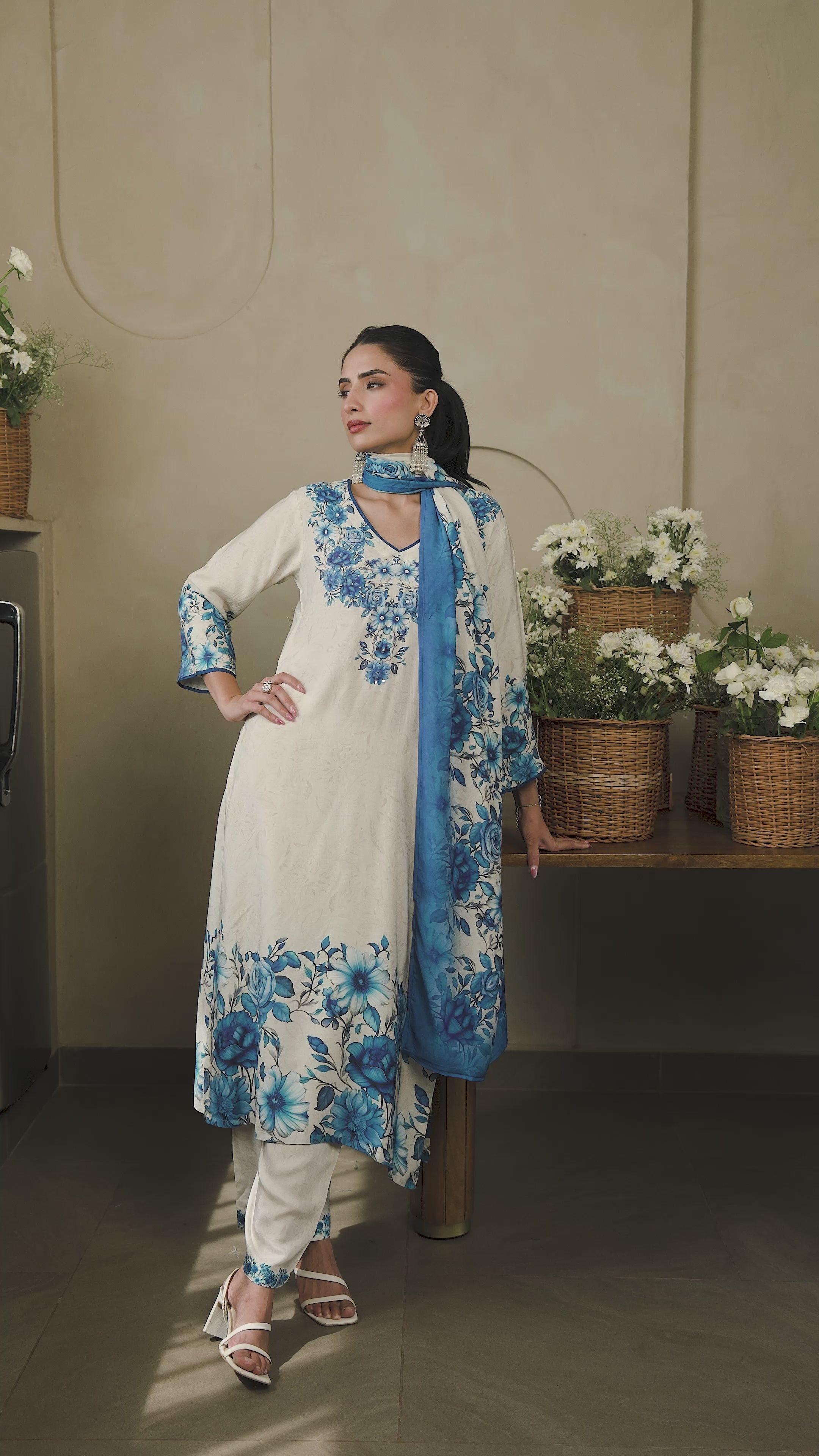 Red and Off White Pushp Placement Print Muslin Suit set