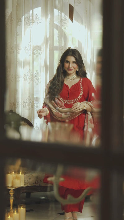 Rustic reddish mul chanderi suit set with beads and tari work on neck and block paisley with spread gota work dupatta