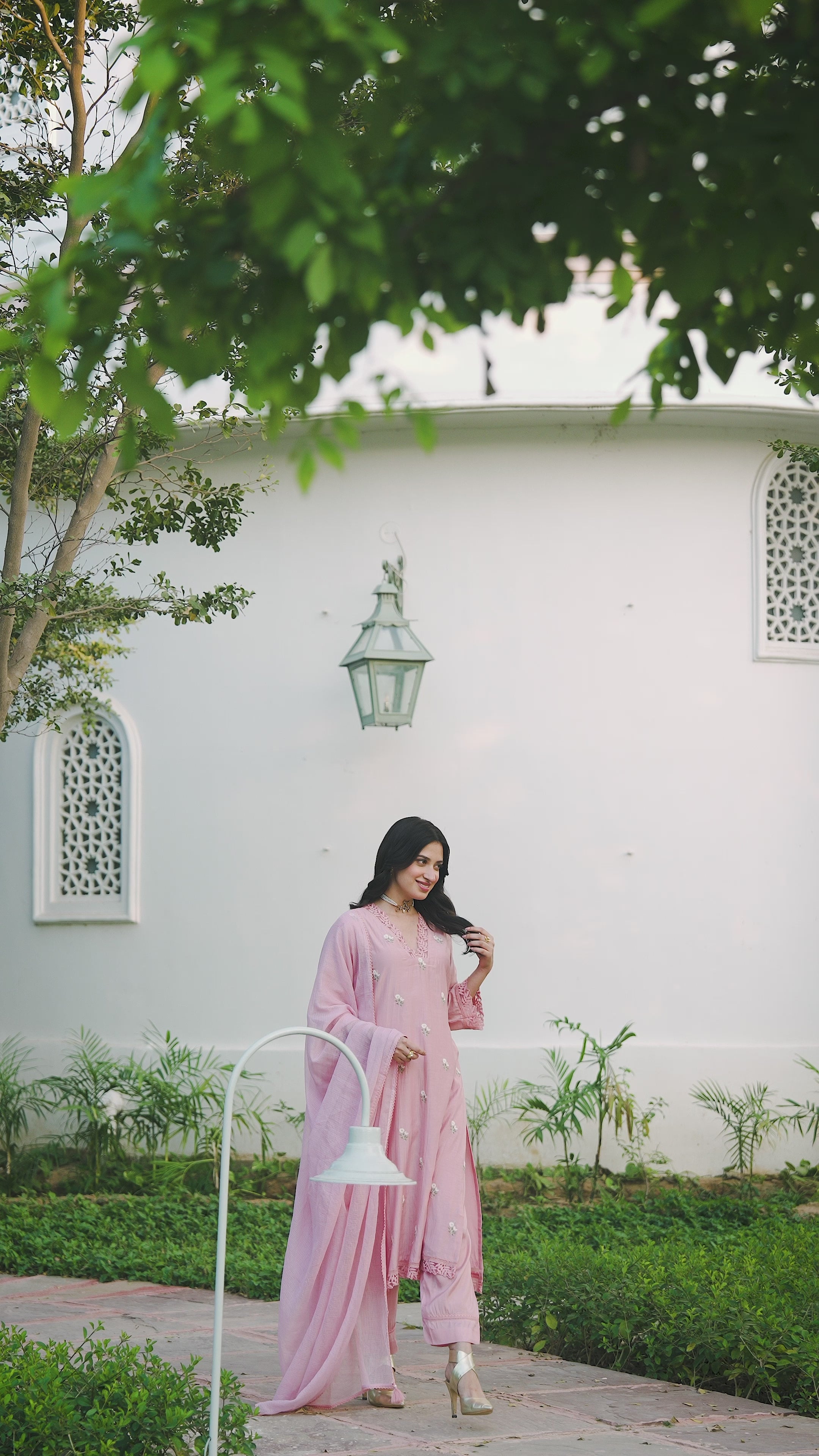 Pearl Pink Mul Chanderi Thread Embroidery With lace on neck Suit Set with Kota Doriya Duppatta