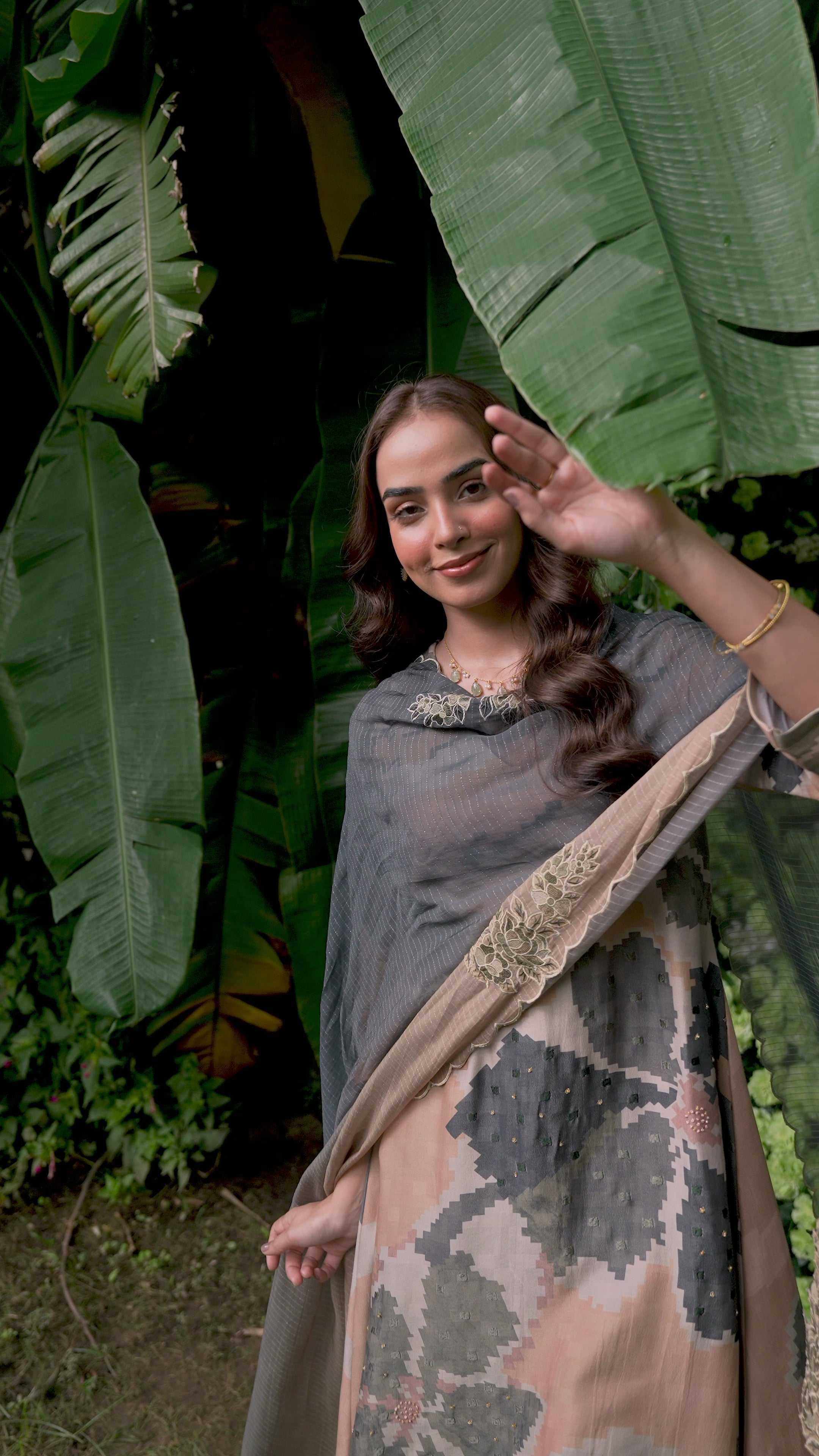 Geometric Floral Print Muslin Shimmer Suit Set with Thredle Work Handwork and Organza Zari Dupatta with Embroidered Cut Work and Scallope Pattern